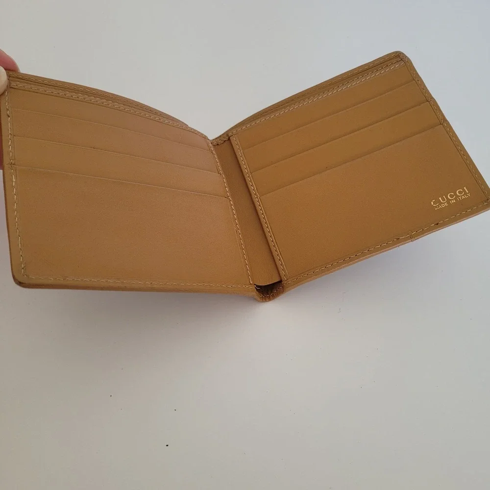 Gucci Vintage GG Canvas Leather Bifold Wallet Tan Beige 034.2888.0751.0